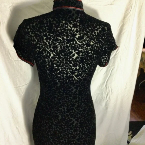 Vintage CITY  of SHANGHAI 100% Silk Black w/ red trim L - Picture 2 of 13